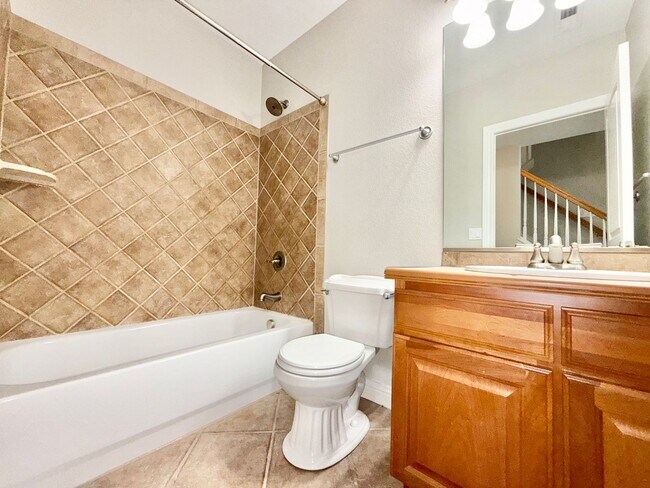 Building Photo - WELCOME HOME!