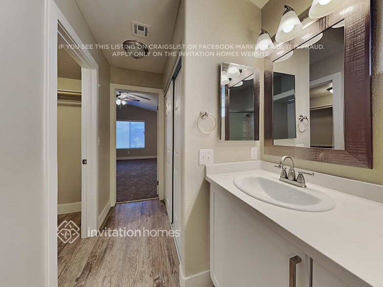 Building Photo - 8237 Rocky Bluff Way