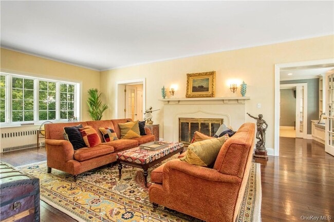 Building Photo - 451 Beechmont Dr
