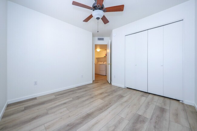 Building Photo - 3167 W Alexanderwood Dr