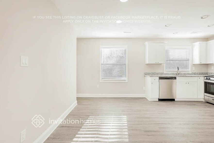 Building Photo - 3815 Clovis Ct NW