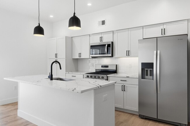 Building Photo - New Renovation - Sharpsburg