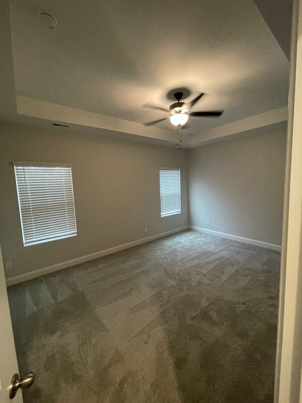 Building Photo - 704 Southerland Peak Dr