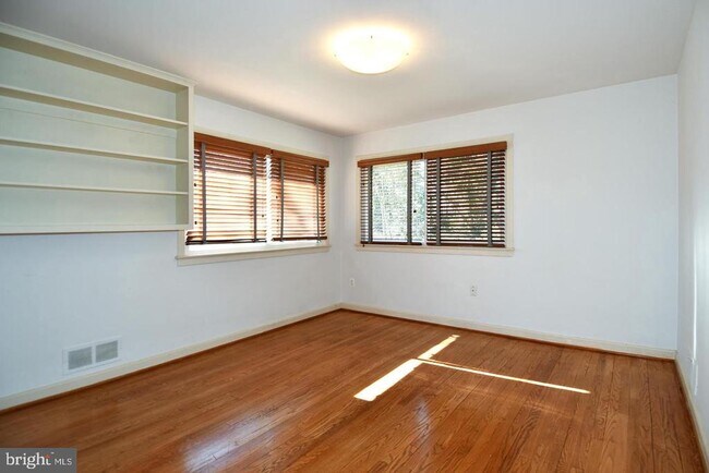 Building Photo - 4111 Saul Rd