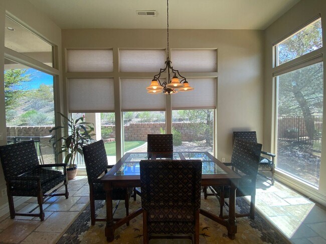 Building Photo - Unfurnished Home in Sunbrook!