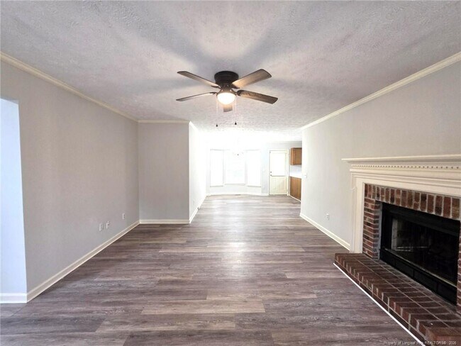 Building Photo - 6900 St Julian Way