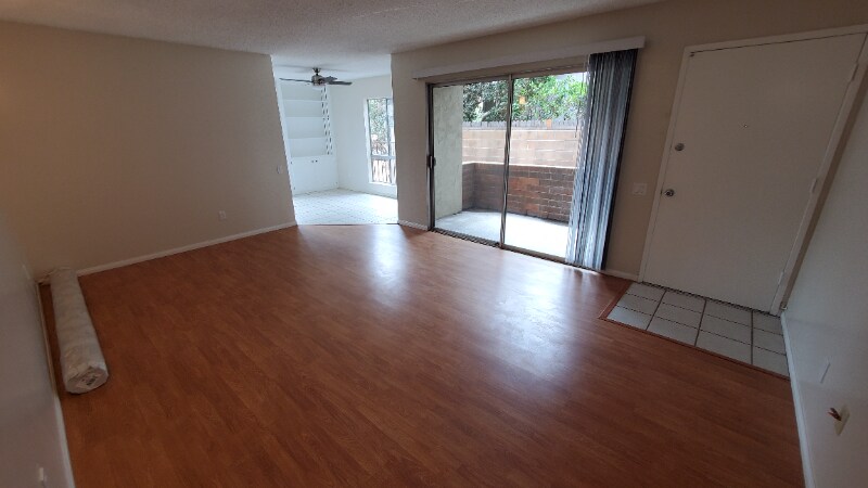 Building Photo - 2213 Voorhees Ave