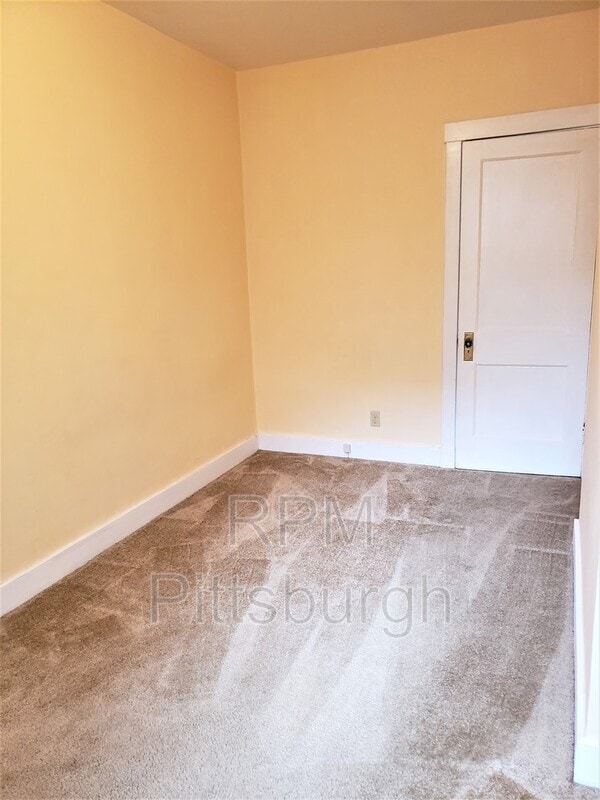 Building Photo - 205 Lehigh Ave