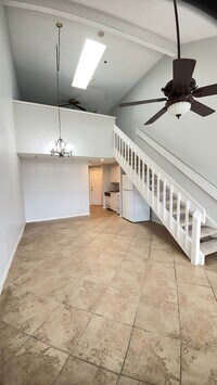 Building Photo - 1 Bedroom loft condo located in North Myrtle Beach Golf and Tennis.
