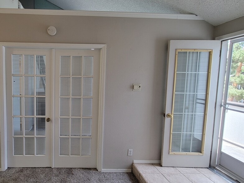 Living Room - 4921 Garrison St