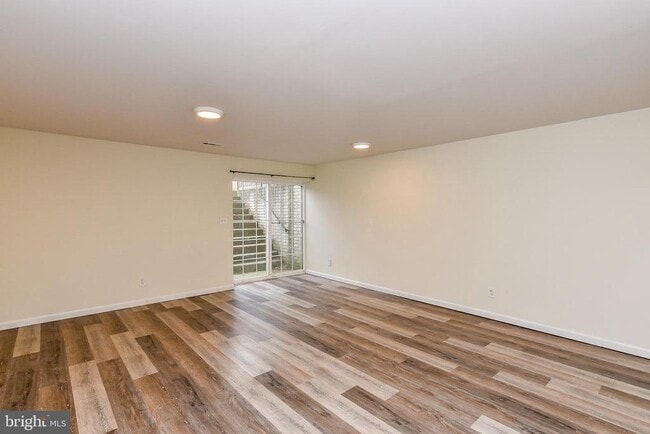 Building Photo - 24 Sanford Dr