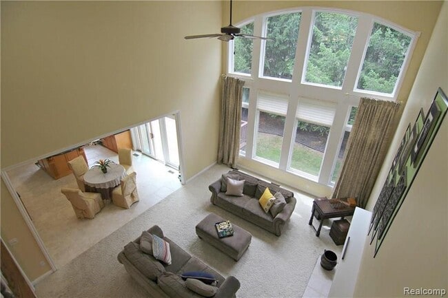 Building Photo - 26131 Sunbury Ct