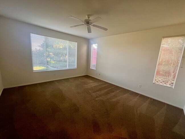 Building Photo - patt1460 Sapphire