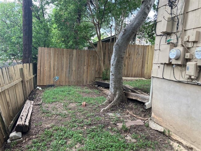 Building Photo - 8111 Ceberry Dr