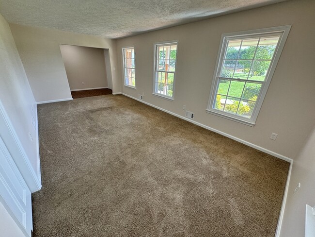 Building Photo - 4469 Georgia 42
