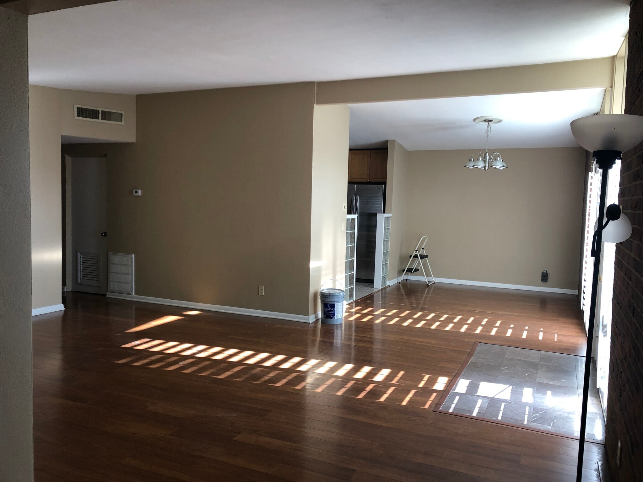 Building Photo - 19 Stoneyside Ln