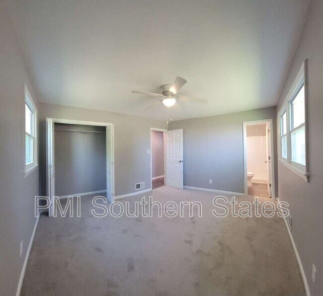 Building Photo - 104 Madison Cir