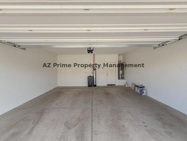 Building Photo - 23829 W Romley Ave