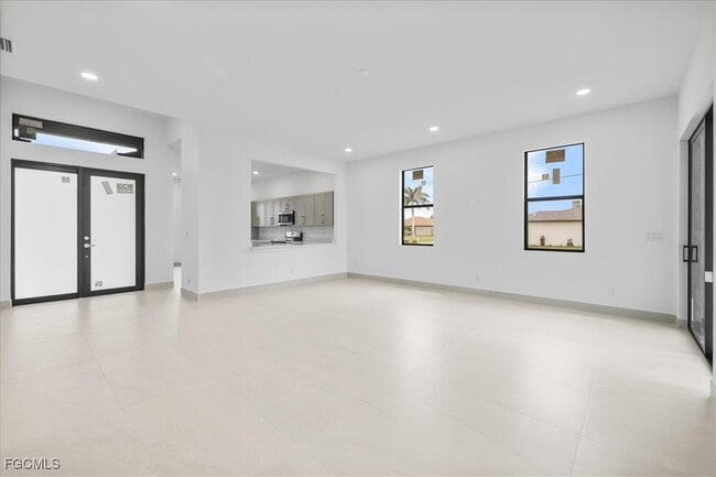 Building Photo - 4333 NW 33rd Ln