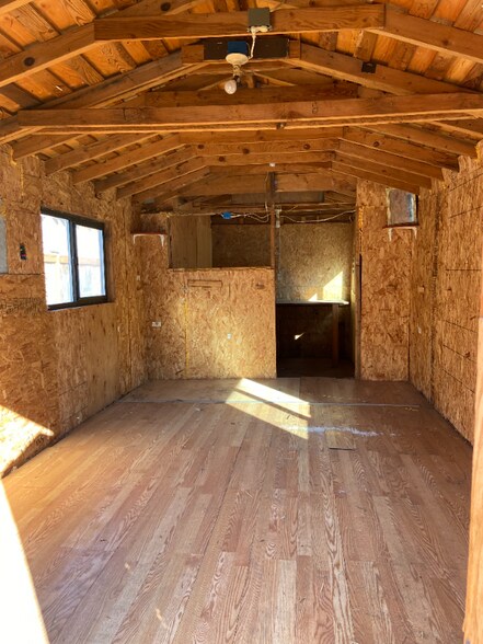 Building Photo - 610 3rd Ave S