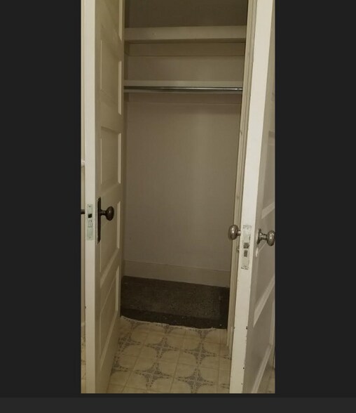 Building Photo - 800 5th St