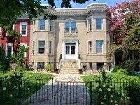 Building Photo - 634 North Carolina Ave SE