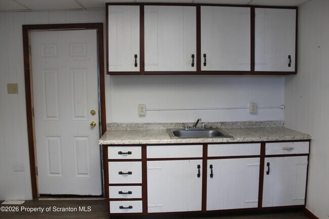 Building Photo - 61 Fallbrook St