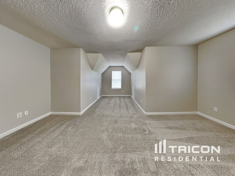 Building Photo - 390 Cascade Rise Ct SW