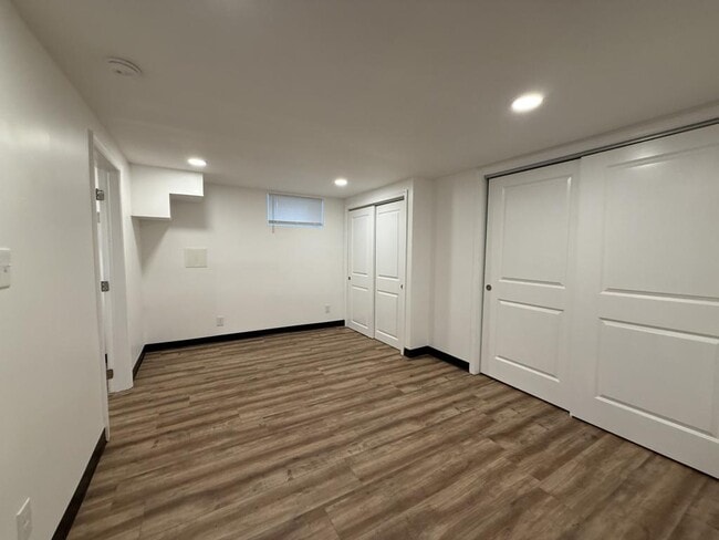 Building Photo - 1144 York Rd