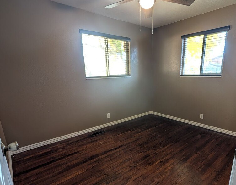 Building Photo - 317 W 930 N