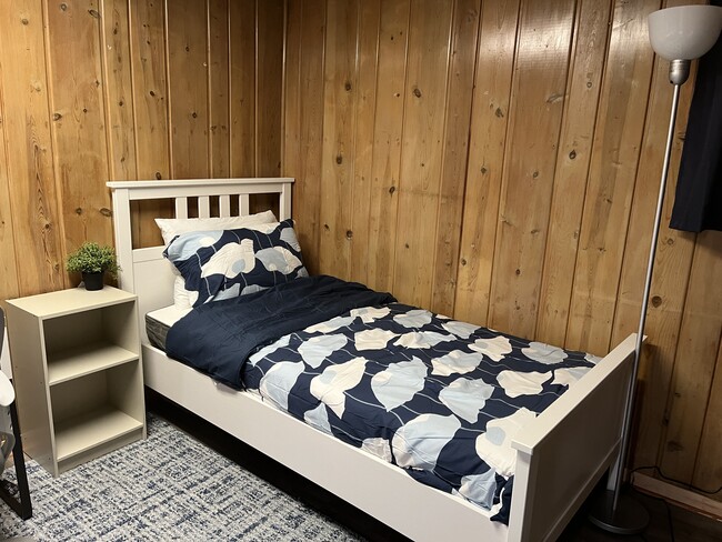 Building Photo - 1955 N Woodrow St