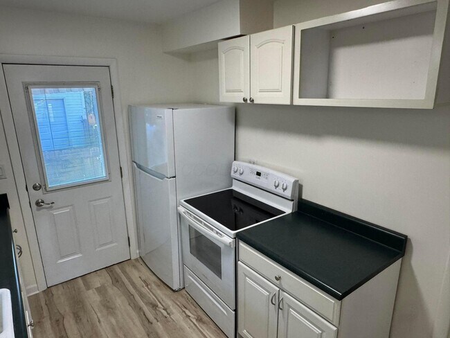 Building Photo - 1953 Fishinger Rd