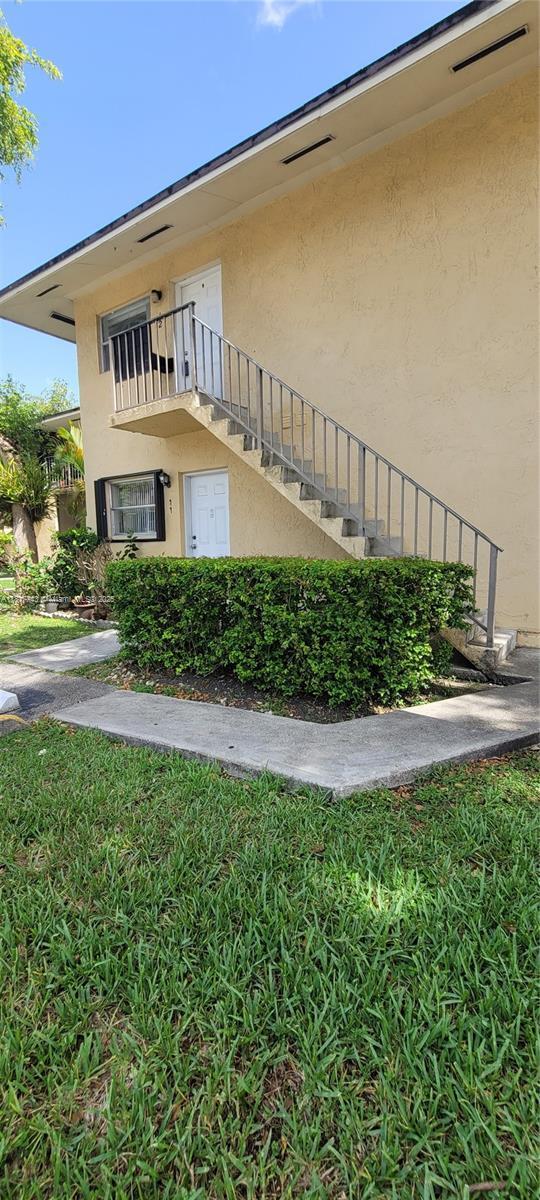 Building Photo - 15699 SW 73rd Cir Terrace