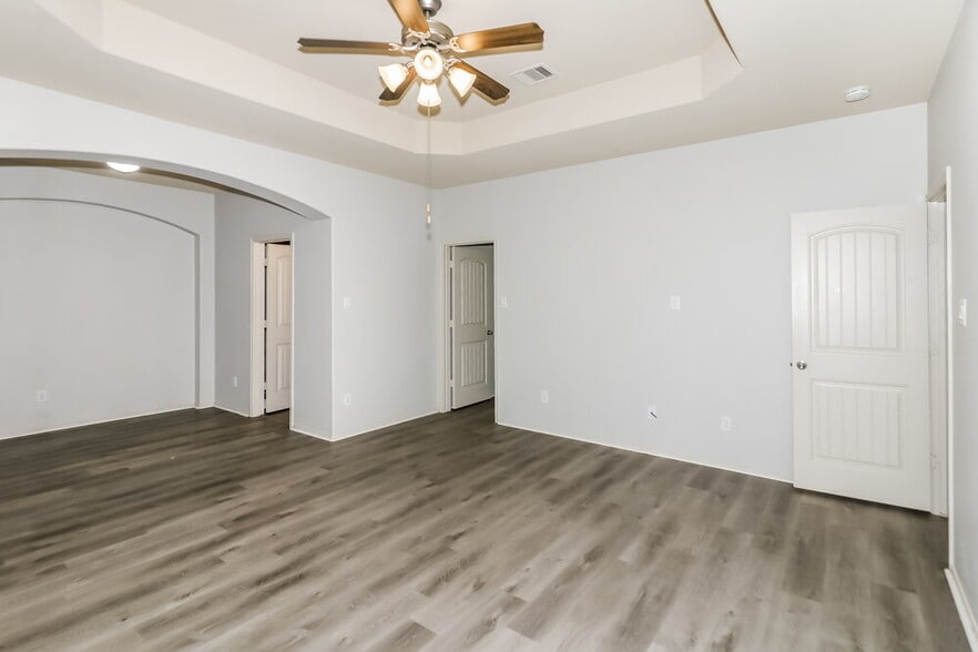 Building Photo - 19758 Crossfalls Ln