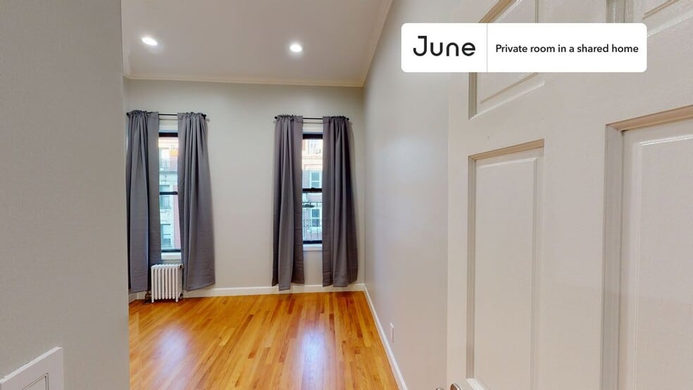 Building Photo - Room in Shared 4 bed/1 bath home in Hamilton Heights