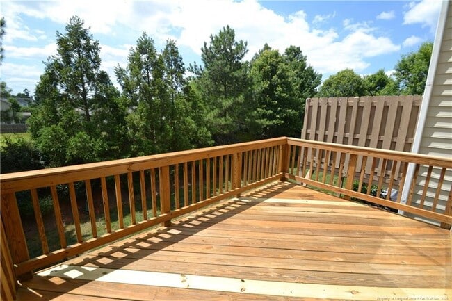 Building Photo - 208 Irving Way