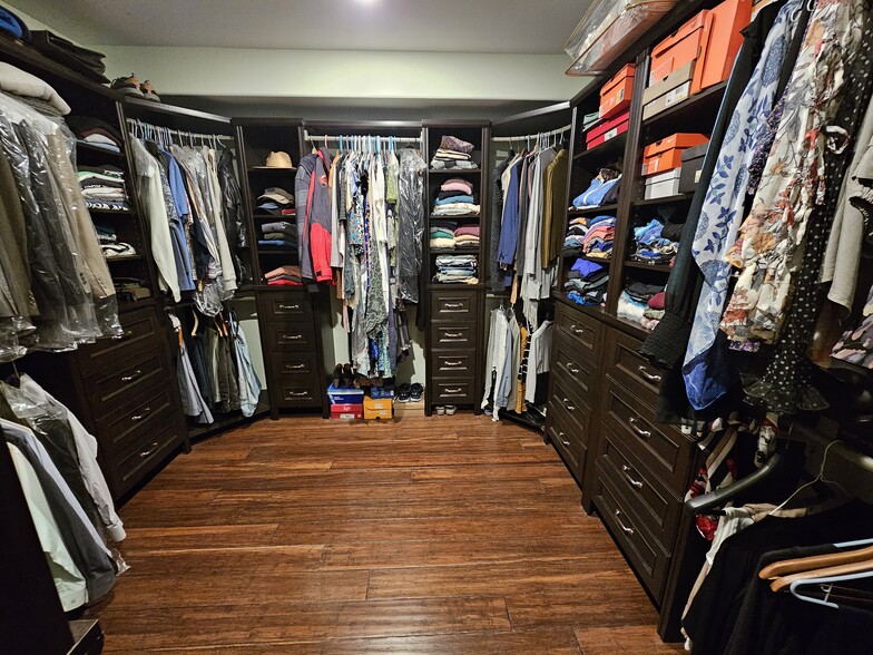 Master Bedroom Closet - 1116 Via Nogales