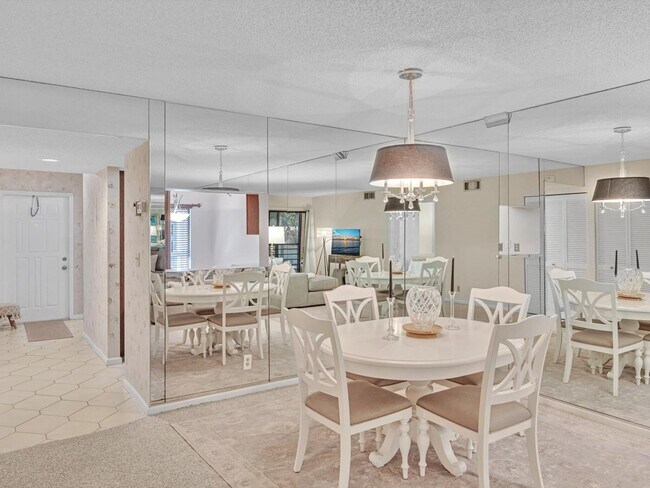 Building Photo - 10143 Mangrove Dr