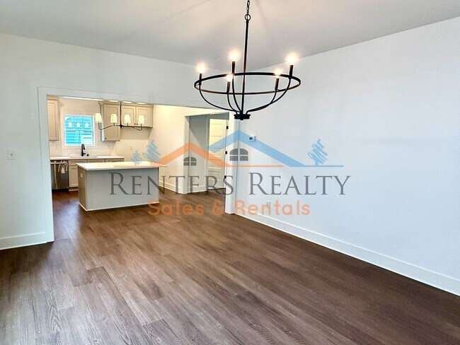 Building Photo - Charming Newer Construction Home with Garage & Fenced Yard