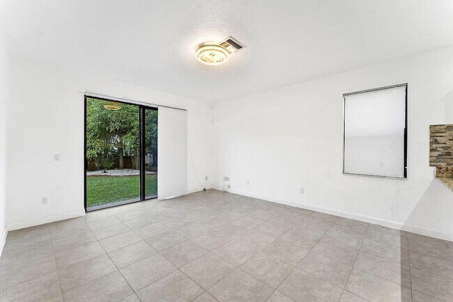 Building Photo - 3841 Aspen Leaf Dr