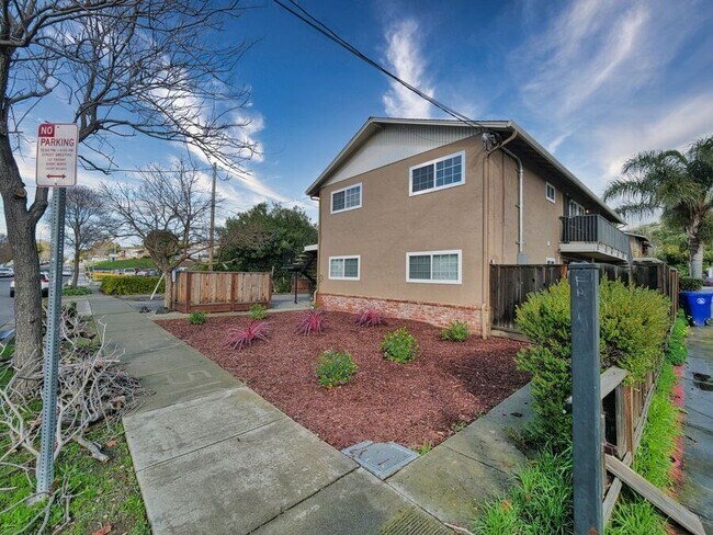 Building Photo - 16016 Marcella St