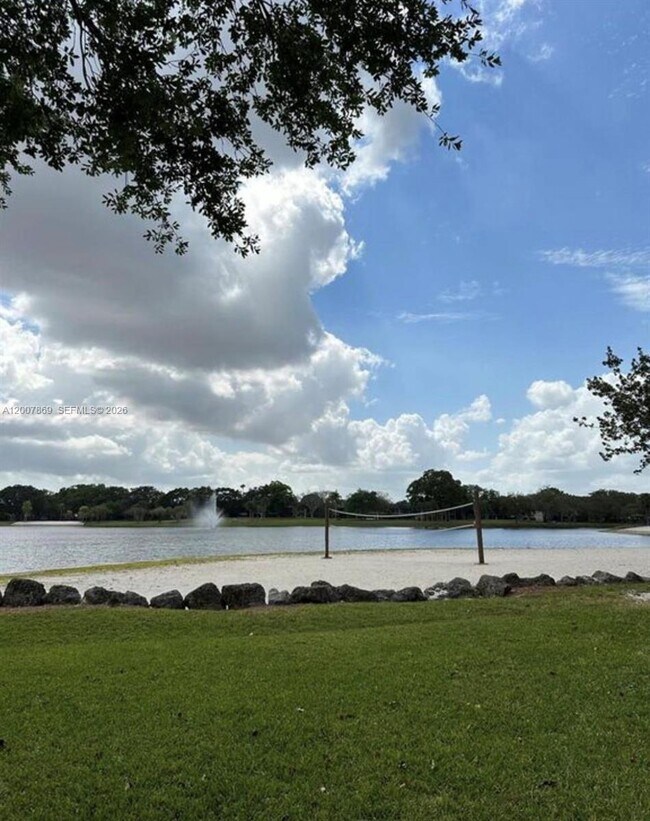 Building Photo - 15570 SW 105th Ln