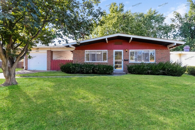 Primary Photo - 1405 Arlington Dr