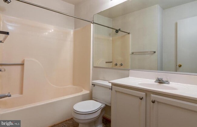 Building Photo - 8734 Ruppert Ct