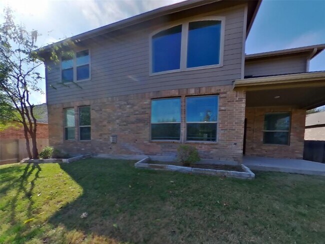 Building Photo - 1913 Colony Glen Ln