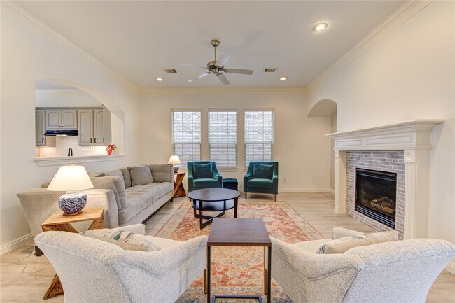 Building Photo - 1131 Sopris Dr