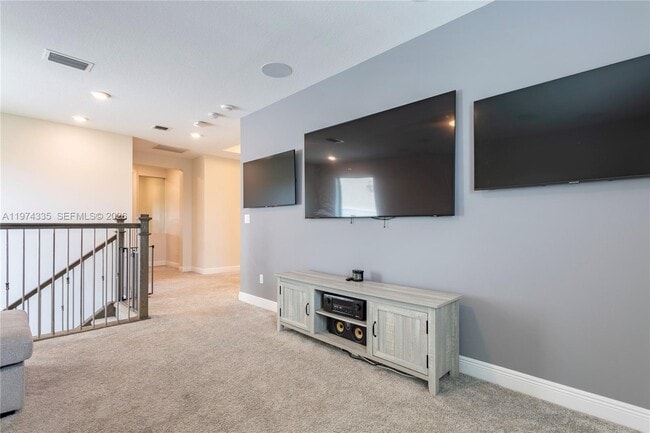 Building Photo - 8555 E Baypoint Cir