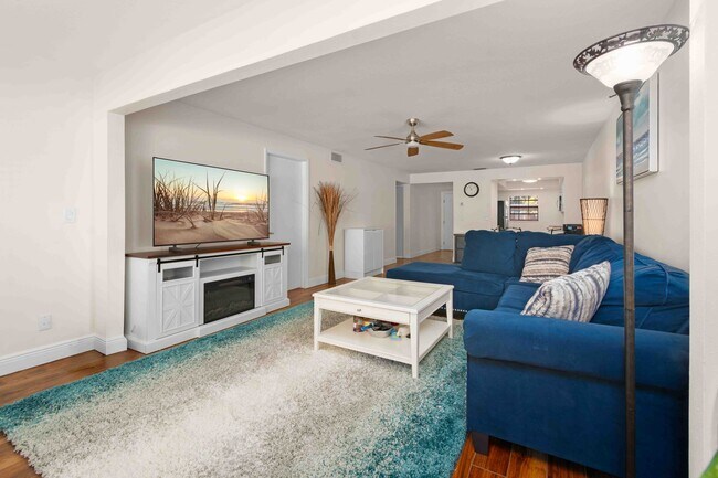 Building Photo - 1750 Belleair Forest Dr