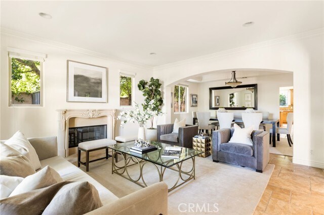 Building Photo - 16659 Addison St