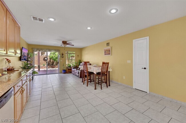 Building Photo - 11256 Albergotta Ct